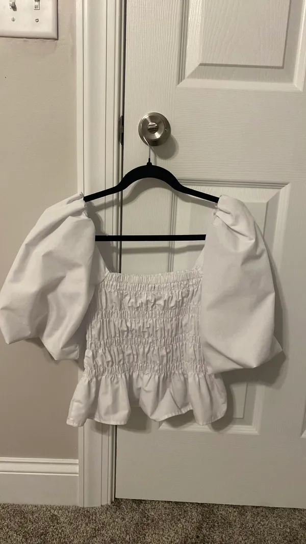 Francesca's White Top Puff Sleeve - Image 3