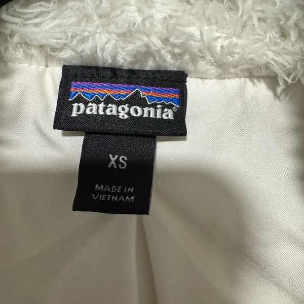 Patagonia Cream Fleece Vest with Logo womens can - Image 3