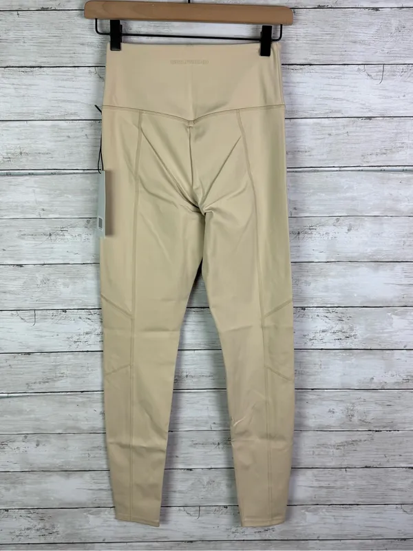 Girlfriend Collective Compressive Leggings 
Size small - Image 4