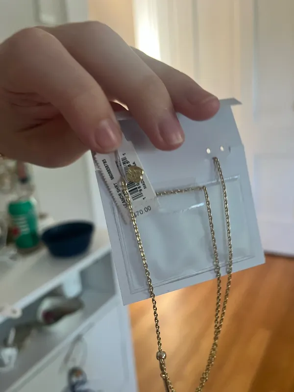 Kendra Scott Necklace - Image 3