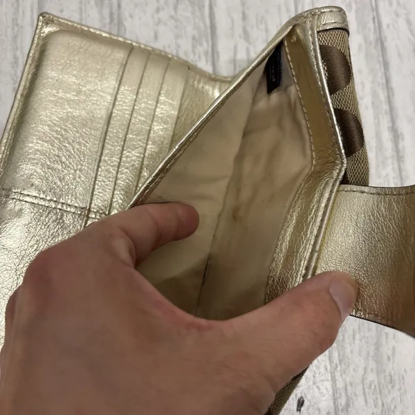Coach turn lock Signature Brown Tan Gold Wallet With Insert - Image 6