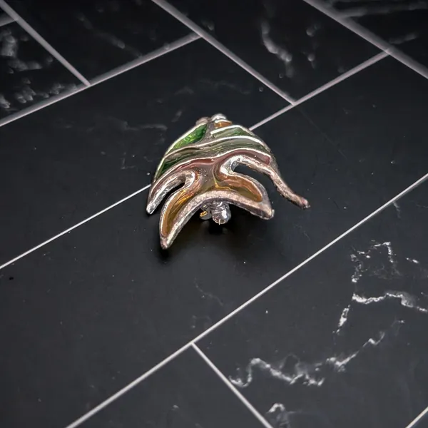 Vintage Brooch - Green & Orange Fish - Tarnished - Image 3