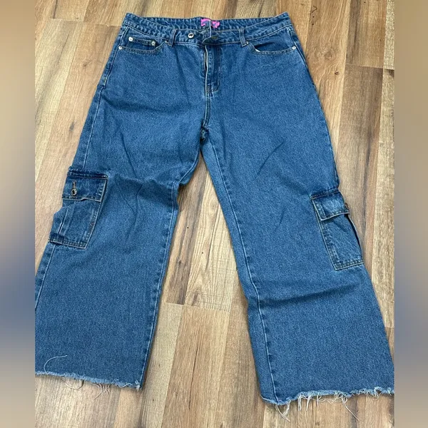 Edikted Blue Wide-Leg Cargo Jeans - Image 3