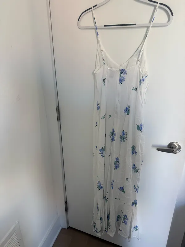 Princess Polly White/Blue Floral Maxi Dress - Image 6