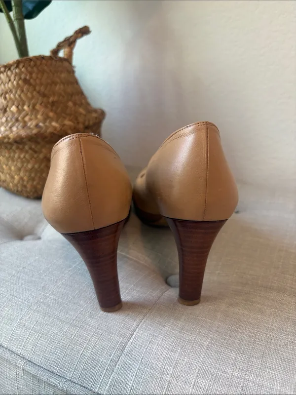 Stuart Weitzman Tan Leather Peep-Toe Heels Y2K wooden heel - Image 2