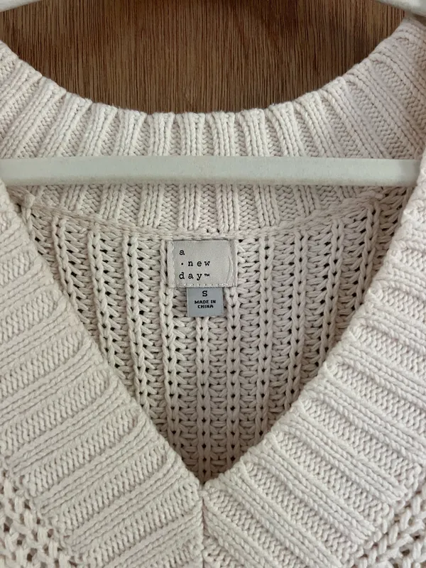 A new day cableknit vest  - Image 6
