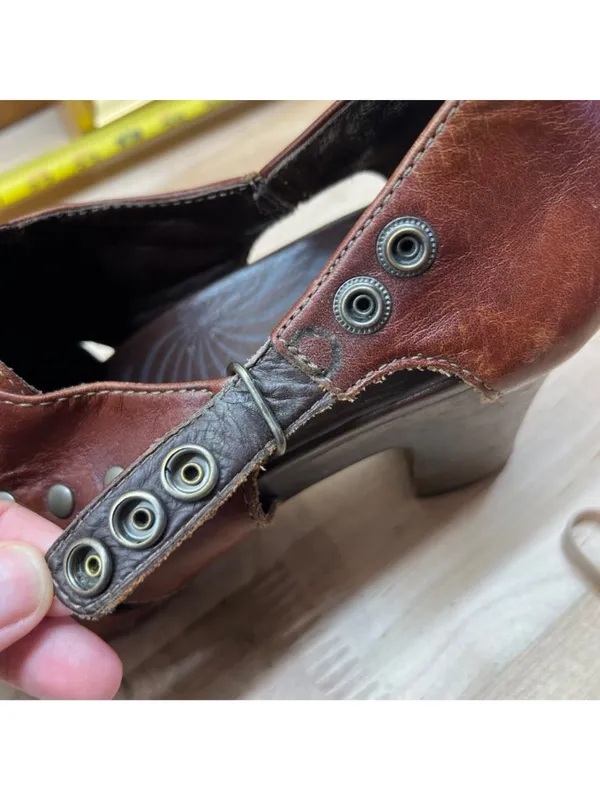 Dansko Ryder Brown Leather Studded Heeled Clogs Size 39 EU 8.5-9 US Cottagecore - Image 14