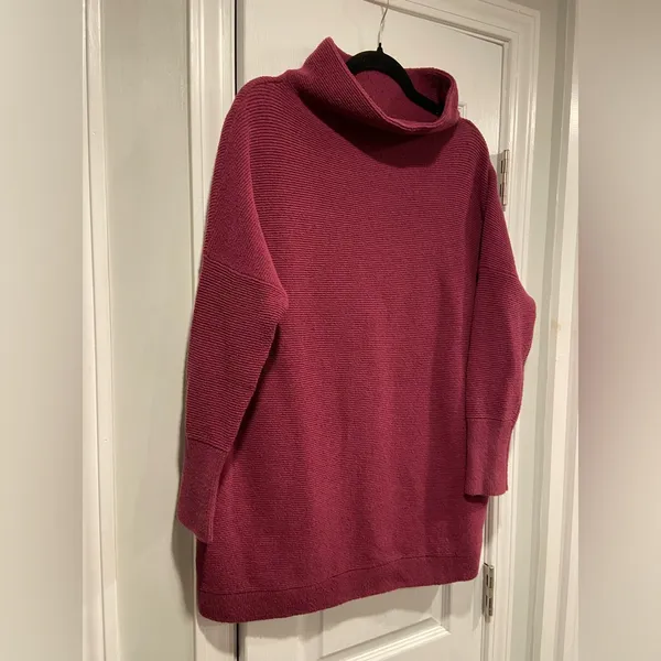 Free People Size S Burgundy Ribbed Mock Neck Sweater Large Oversized Cozy Knit - Image 4