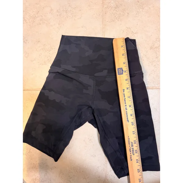 Lululemon Align High Rise Short 8‎ Heritage 365 Camo Deep Coal Multi Size 2 - Image 3