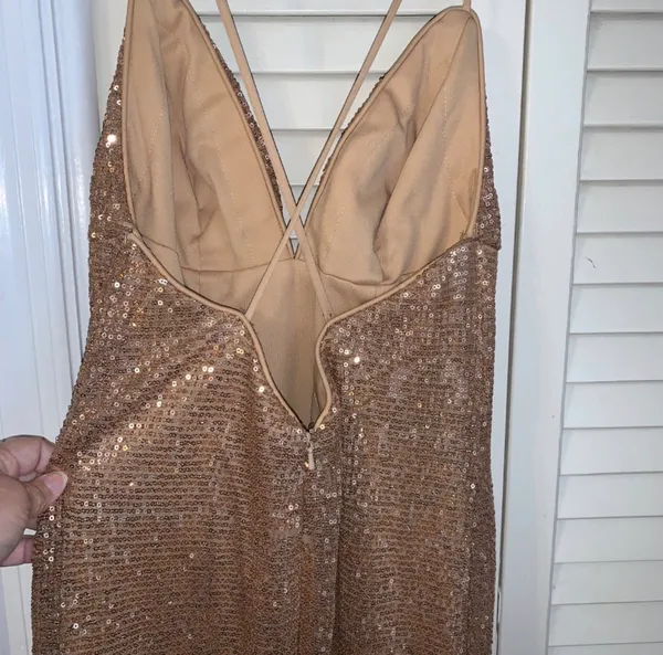 Size 0 gold sequin prom dress - Image 2