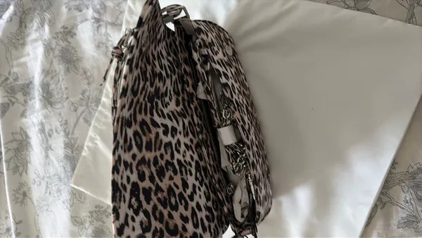 ZARA Animal Print purse - Image 4