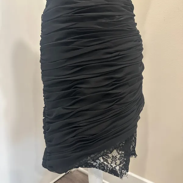Victor Costa Vintage 1980s Black Ruched Strapless Lace Hem Gothic Cocktail‎ Sz 6 - Image 6