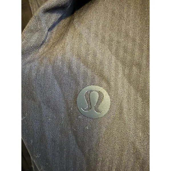 Lululemon Size‎ 4 Dance Studio Mid-Rise Crop 25" Black - Image 4