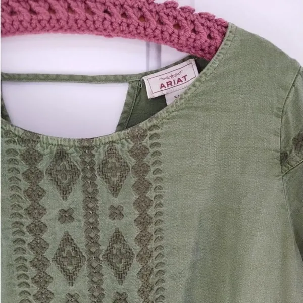 Ariat Audrey Moss Green Peplum Tunic Top size Small - Image 3