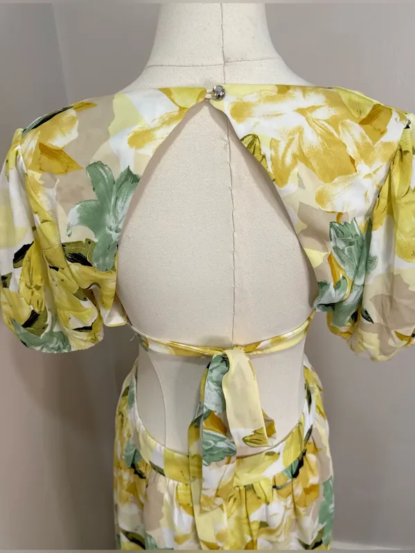 Hello Molly Feelin Florals‎ Midi Dress Yellow Medium - Image 5