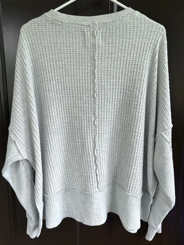 Like New Aerie Big Hug Waffle Knit L.A. Graphic Top Grey Oversized Small - Image 10