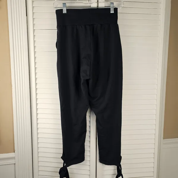 Gymshark Womens Black Ark Cropped High‎ Rise Ankle Tie Sweatpants Small - Image 2