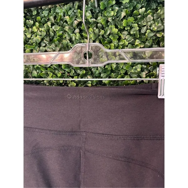 Outdoor Voices Zoom 10 Inch Black Compression Shorts Size XS NWT - Image 3