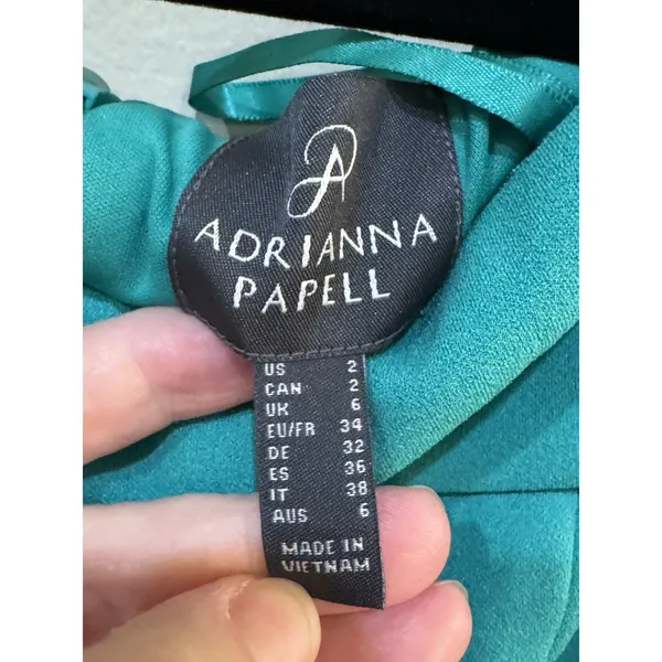 Adrianna Papell Women's‎ Green Off The Shoulder Crepe Chiffon Gown Size 2 NWT - Image 8