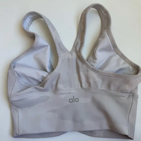 Alo Yoga Sport Bra Womens Small Wild Thing Ruched V Neck Athletic Racerback Camo - Image 4