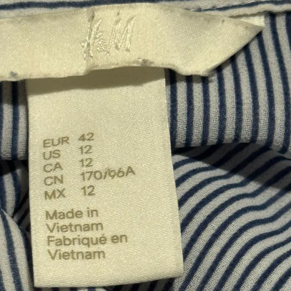 H&M Women’s Blue White Striped Sleeveless Button Front Blouse Size 12 - Image 6