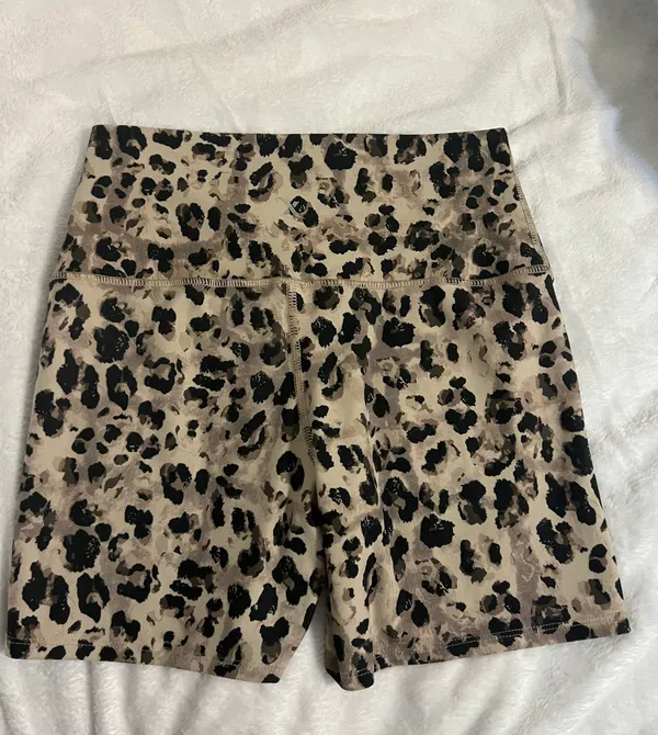 Biker Shorts Tan Size M - Image 3