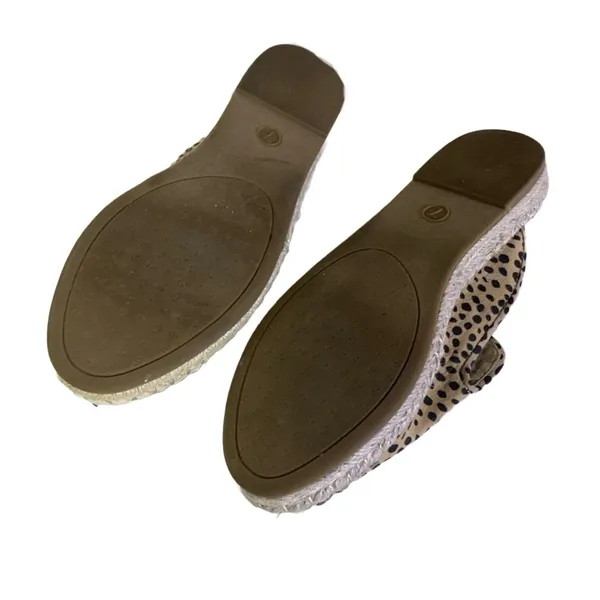 Dv Dolce Vita Beige And Brown Leopard Print Slide Mule Shoes (7) - Image 10