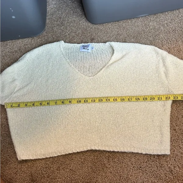 Princess Polly Cream Sweater for Women Size Small/Medium - Image 6