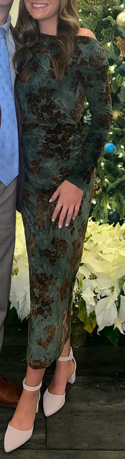 SheIn Silquee Green Flocked Floral Off-Shoulder Ruched Long Sleeve Elegant Maxi Dress - Image 5