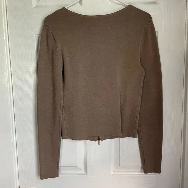 Abercrombie & Fitch Taupe Zip-Up Notch-Neck Slim Green Top Women's Medium - Image 4