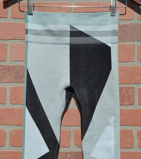 Nike Training Icon Clash seamless sculpt leggings - Image 6
