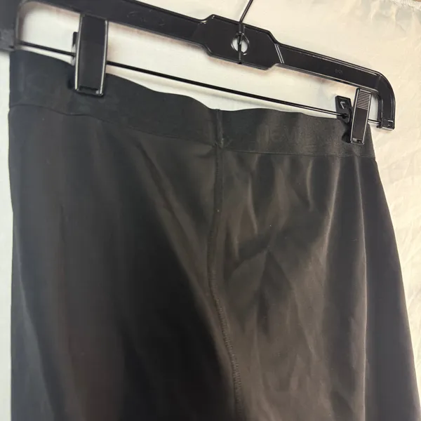 Athletic New Balance Skorts Like Skims - Image 5