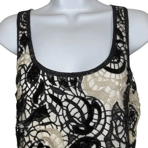 EXPRESS Black and Ecru Crochet Sequin Adorned Scalloped Hem‎ Top EUC Size Small - Image 3