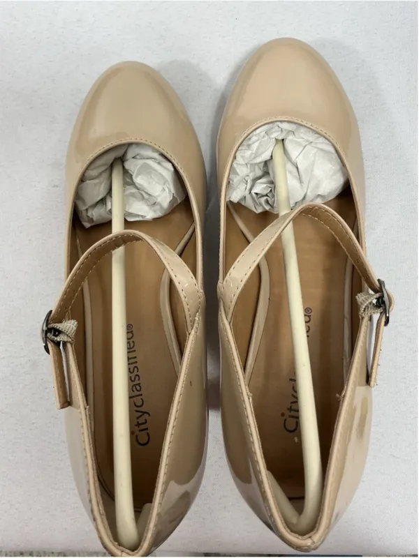 Womans New In Box City Classified Kaylee Mary Jane Pumps Size 7 Beige - Image 5