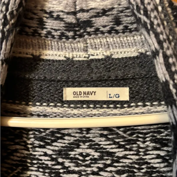 Old Navy Black/Gray and White Patterned Cardigan - Image 2