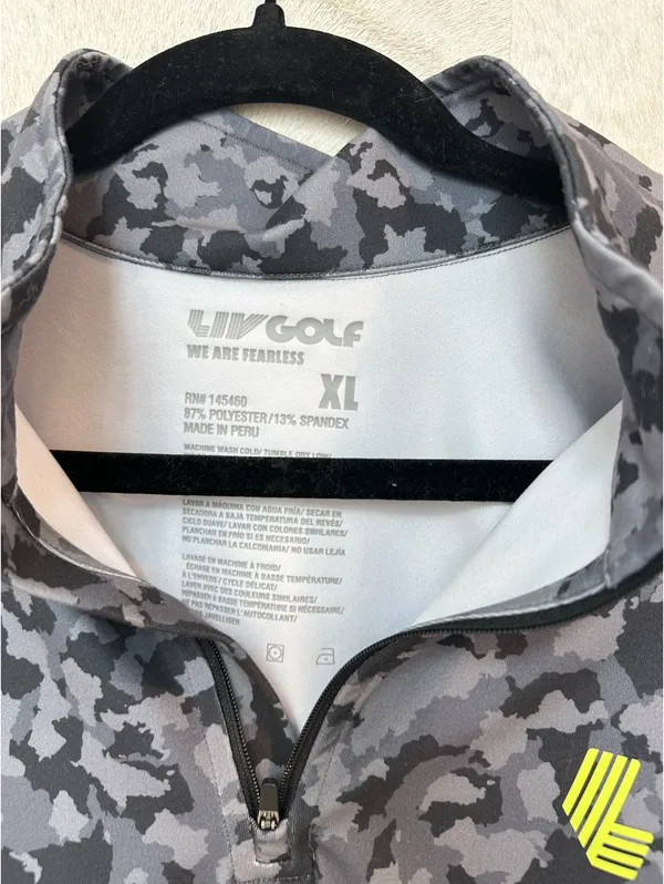 LIV Golf Camo Quarterzip Jacket Gray Size XL - Image 3
