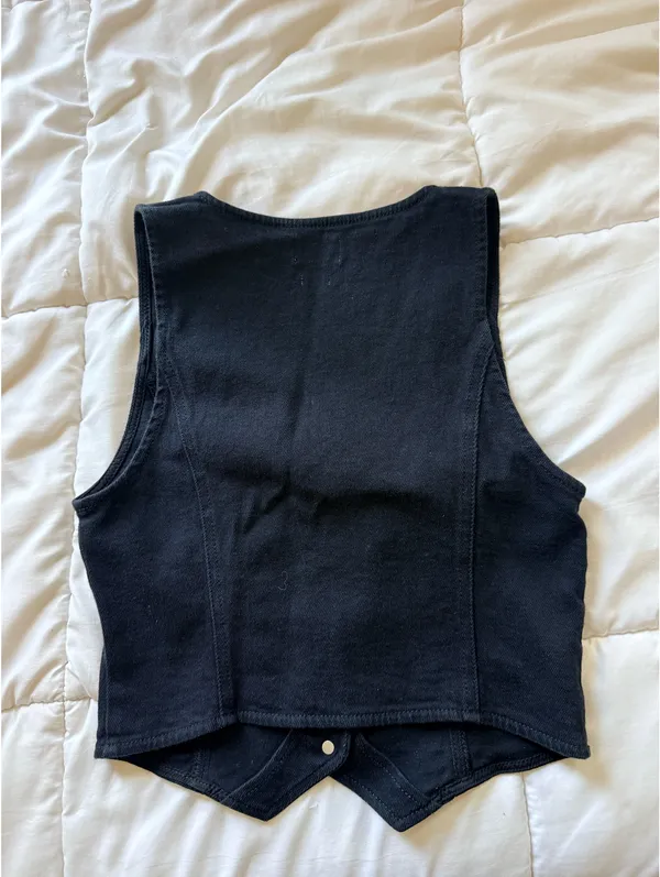 Aritzia Wilfred Vest Top Black - Image 2