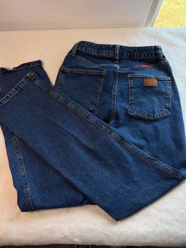 Wrangler Women’s Blue Mid Rise Stretch Denim Straight Jeans S size 3x32 - Image 5
