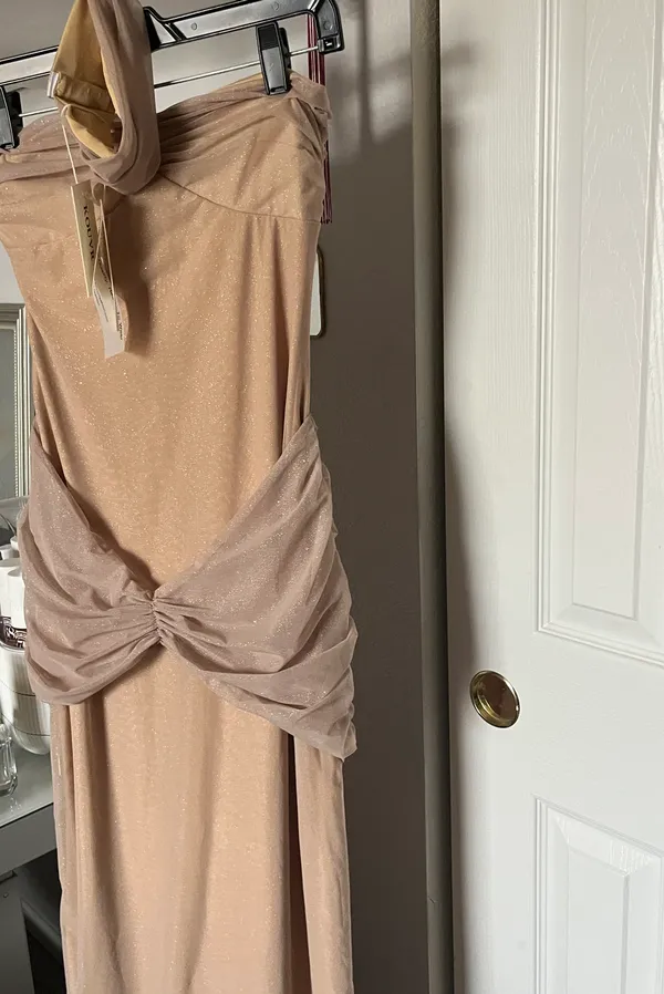 Shimmer Dress Size M - Image 5