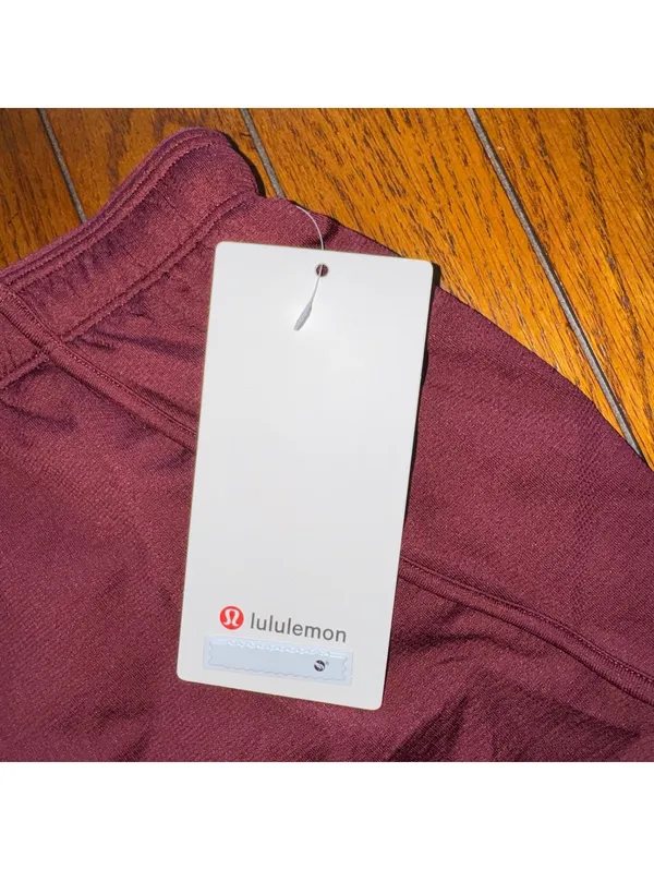 Lululemon Swiftly Mid-Rise Short 3” Burgundy Bay Size 8 NWT - Image 3