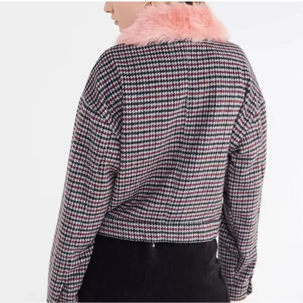 Urban outfitters Colette houndstooth pink fur collar jacket size small - Image 3