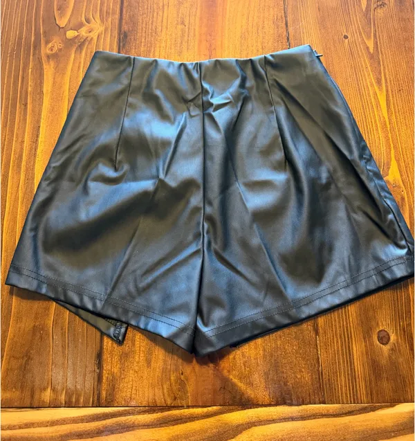 Shein Faux Leather Skirt Black - Image 2