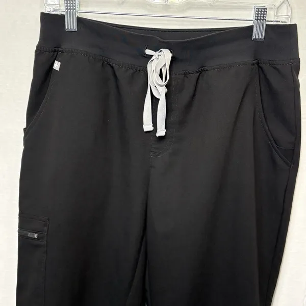Figs Women's High Waisted Zamora Jogger Scrub Pants Black Medium - Image 2