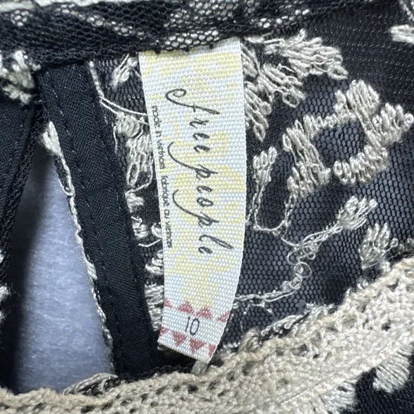 Free People Dress Woman's 10 Black & Cream Lace Short Boho Party Summer - Image 3