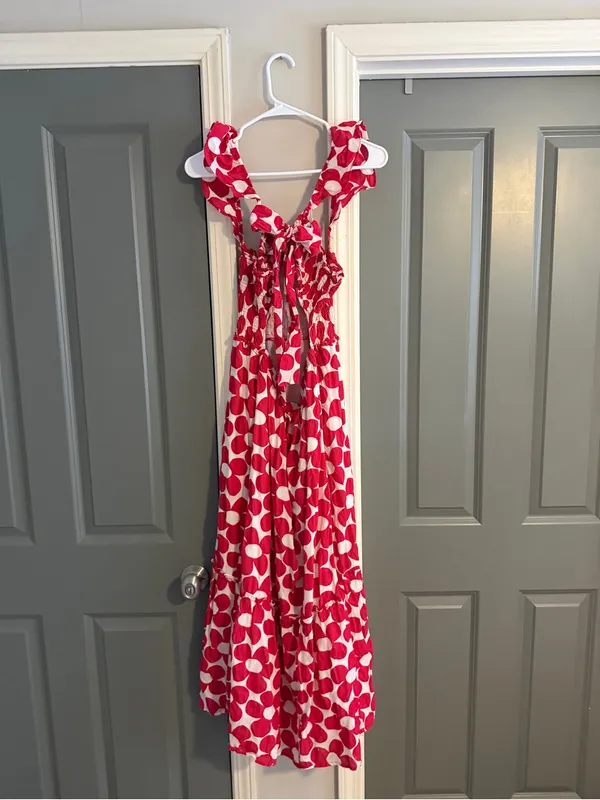 vestique Red and White Floral Maxi Dress with Tie Straps - Image 3