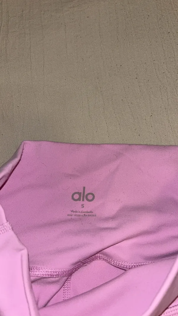 Alo yoga high waisted airlift candy heart pink full length leggings - Image 3