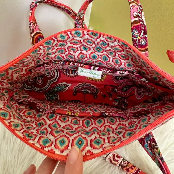 Vera Bradley Pink Shoulder Bag Zip Top Call me Coral Retired Pailsey Medallion - Image 8