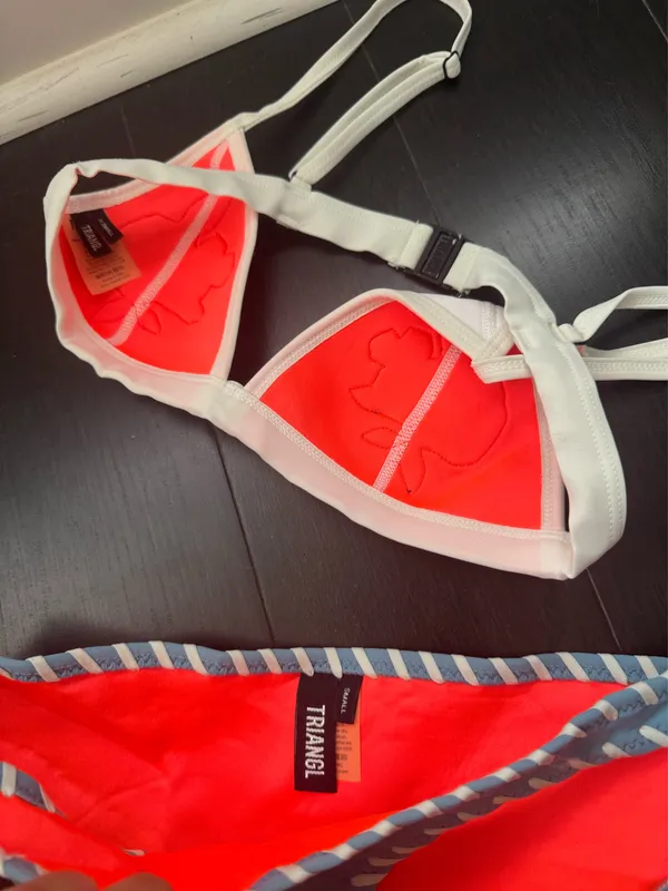 Bikini Triangl - Image 2