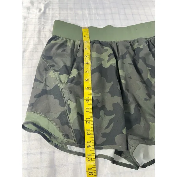 Title: Tek Gear Women’s Camo Running Shorts Size M Green Camouflage Zipper - Image 2