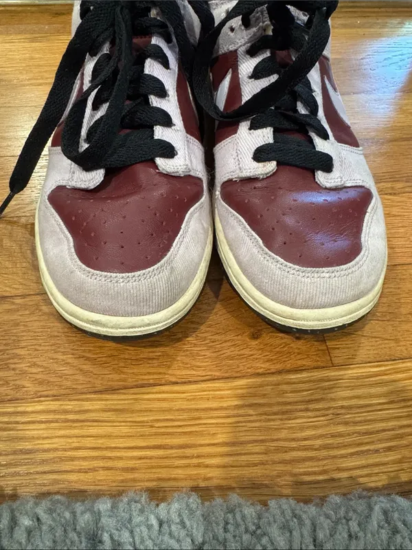 Nike Sneakers - Image 3